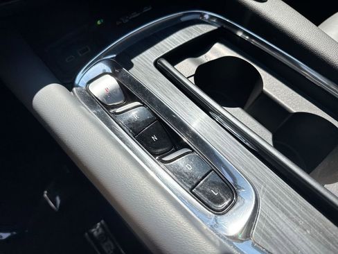 Used 2023 Buick Enclave Essence w/ Experience Buick Package image 19