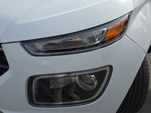 New 2026 Hyundai Venue SEL image 32