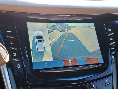 Used 2020 Cadillac Escalade Platinum image 22