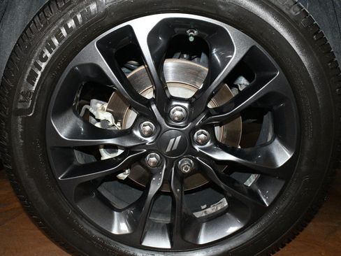 Used 2022 Dodge Durango GT RWD image 68