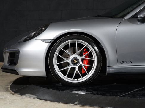 Used 2018 Porsche 911 Targa 4 GTS AWD/4WD image 18