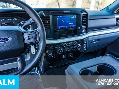 Used 2025 Ford F250 XLT image 32