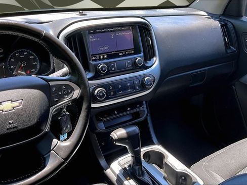 Used 2019 Chevrolet Colorado LT w/ LT Convenience Package RWD image 6