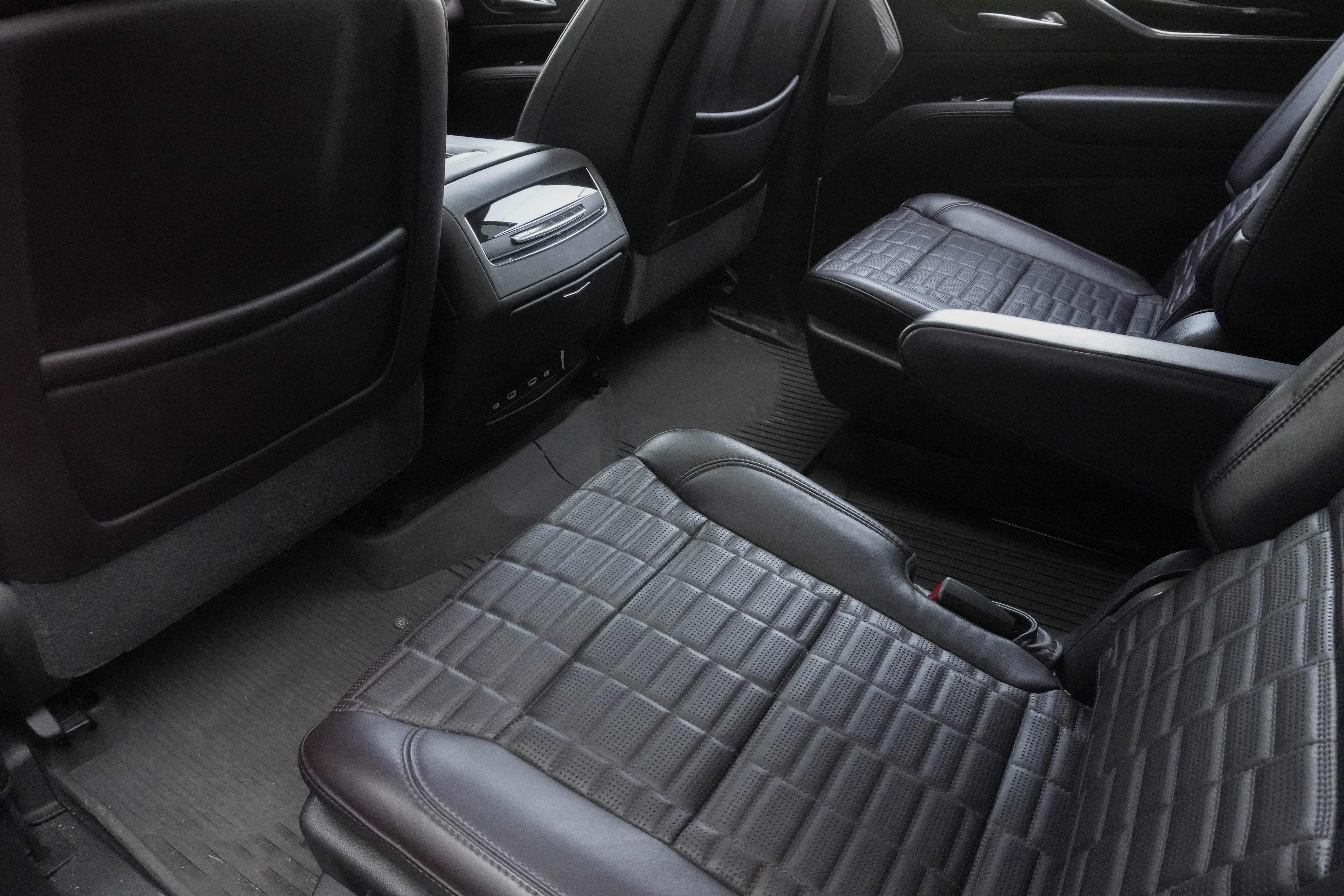 Used 2021 Cadillac Escalade Sport Platinum AWD/4WD image 32