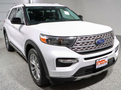 Used 2022 Ford Explorer Limited AWD/4WD image 5