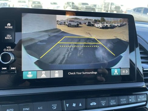 Used 2025 Honda Odyssey Sport-L image 42