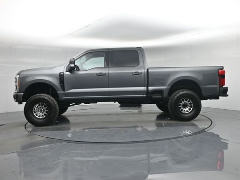 Used 2023 Ford F250 XLT w/ Black Appearance Package image 38