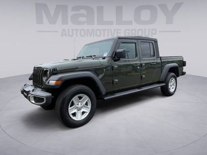 Used 2023 Jeep Gladiator Sport
