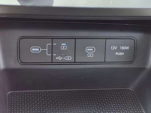 New 2025 Hyundai Tucson SE image 19