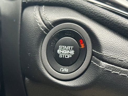 Used 2022 Dodge Durango GT image 24