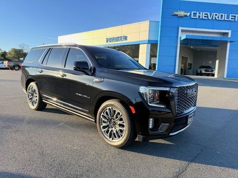 Used 2023 GMC Yukon Denali Ultimate image 4