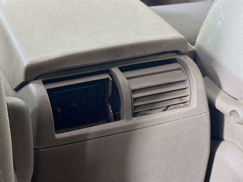 Used 2007 Jeep Grand Cherokee Laredo image 25