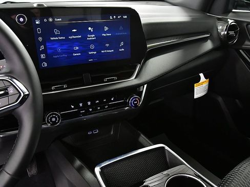 New 2026 Chevrolet Equinox LT w/ LPO, Floor Liner Package image 20