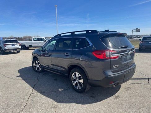 Used 2023 Subaru Ascent Premium w/ Convenience Package image 7