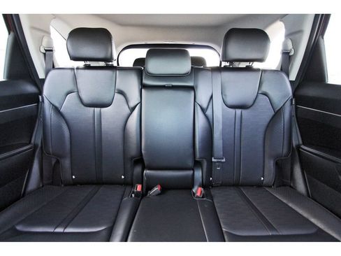 Certified 2025 Kia Sorento S w/ Panoramic Sunroof Package FWD image 14