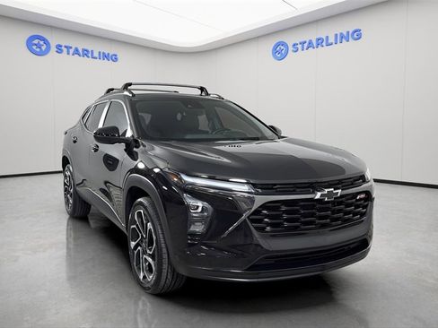 Used 2024 Chevrolet Trax RS w/ Driver Confidence Package image 14