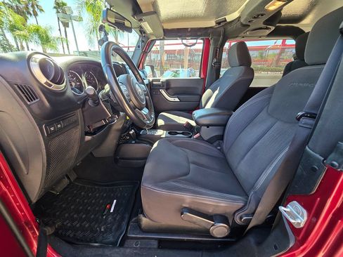 Used 2013 Jeep Wrangler Rubicon w/ PWR Convenience Group AWD/4WD image 22