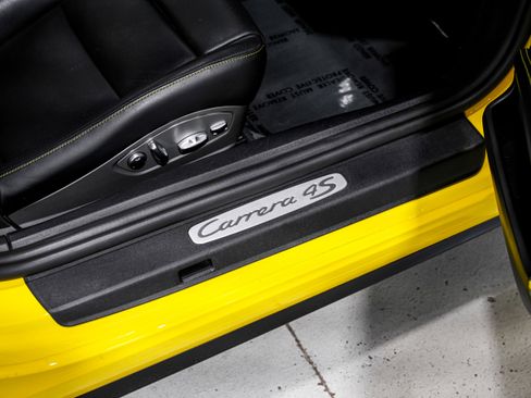 Used 2014 Porsche 911 Carrera 4S image 26