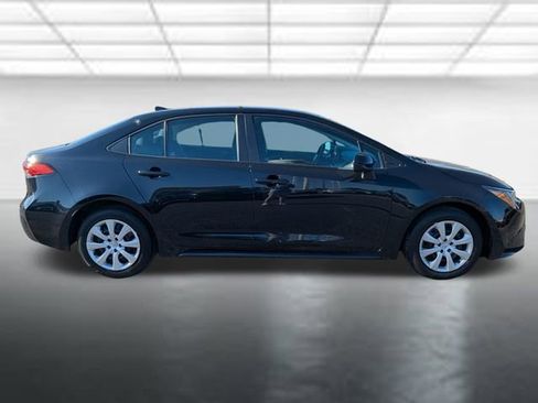 Used 2024 Toyota Corolla LE FWD image 28