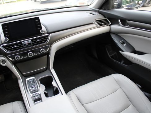 Used 2020 Honda Accord EX-L image 8