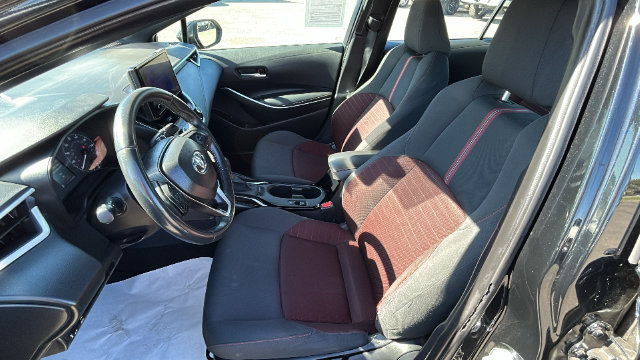 Used 2025 Toyota Corolla SE FWD image 17