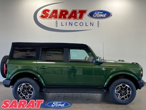 New 2025 Ford Bronco Outer Banks image 8