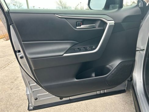 Used 2023 Toyota RAV4 XLE image 22