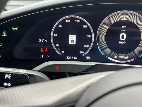 Certified 2025 Porsche Taycan Turbo GT image 14