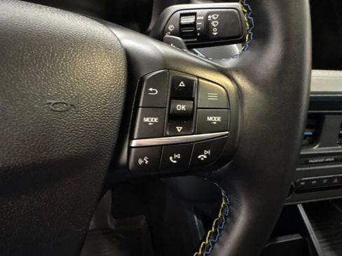 Used 2025 Ford Maverick Lobo AWD/4WD image 25