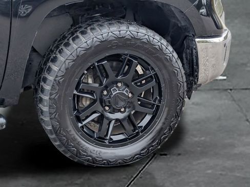 Used 2021 Toyota Tundra SR5 RWD image 11