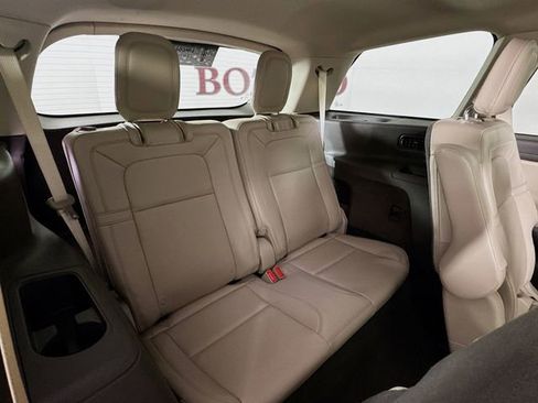 Certified 2022 Lincoln Aviator Reserve w/ Elements Package Plus image 33