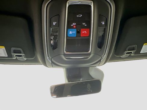 New 2025 Jeep Grand Cherokee Laredo w/ Luxury Tech Group I image 22