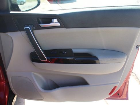 Used 2020 Kia Sportage S w/ S Premium Package image 12