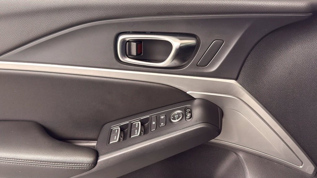 Used 2025 Acura Integra FWD image 31