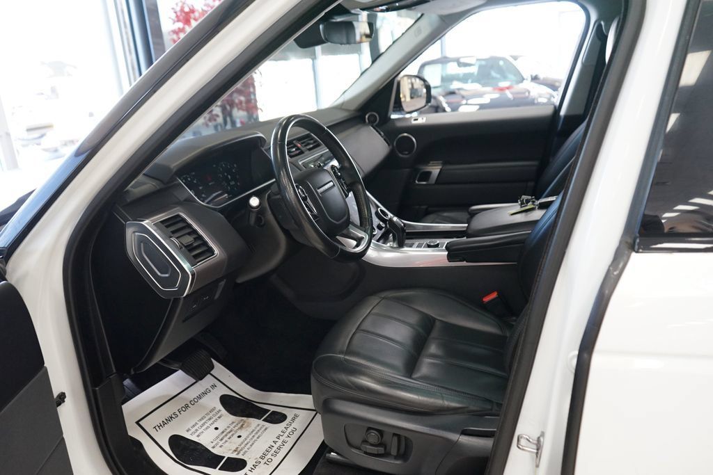 Used 2019 Land Rover Range Rover Sport HSE AWD/4WD image 29