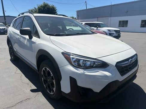 Used 2023 Subaru Crosstrek 2.0i AWD/4WD image 3
