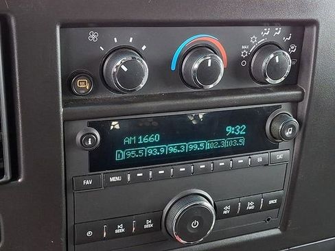 Used 2024 GMC Savana 2500 w/ Driver Convenience Package image 29