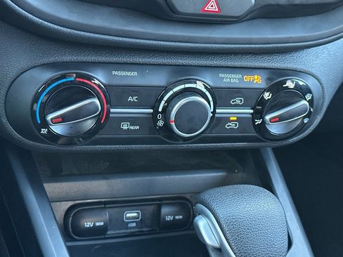 Certified 2024 Kia Soul LX image 22