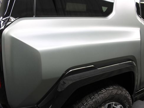 Used 2024 GMC Hummer EV 3X AWD/4WD image 42