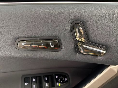 Certified 2023 BMW iX xDrive50 w/ Premium Package image 16