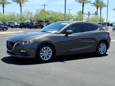 Used 2014 MAZDA MAZDA3 i Grand Touring FWD image 3