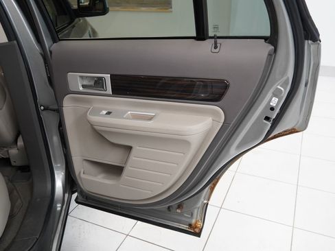 Used 2008 Lincoln MKX 2WD image 23