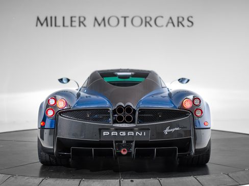 Used 2014 Pagani Huayra image 5