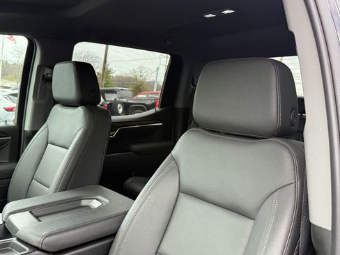 Certified 2026 GMC Sierra 1500 SLT AWD/4WD image 18