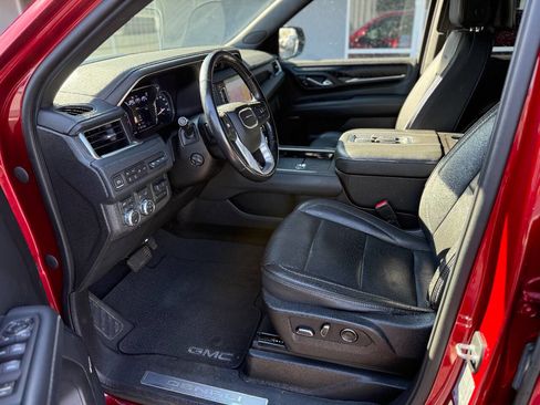 Used 2021 GMC Yukon XL Denali w/ Denali Ultimate Package image 9