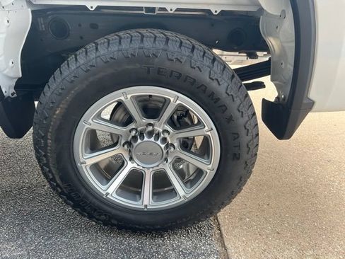 Used 2023 Chevrolet Silverado 2500 W/T w/ WT Convenience Package AWD/4WD image 9