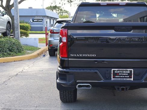 Used 2024 Chevrolet Silverado 1500 RST w/ Z71 Off-Road Package image 12