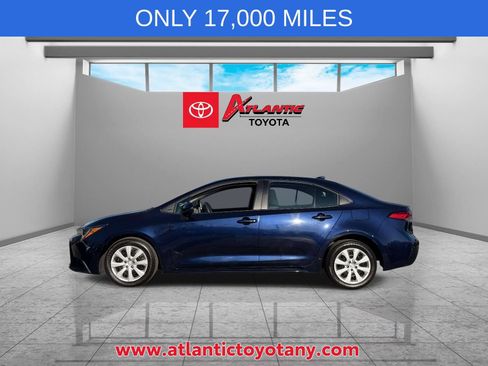 Used 2024 Toyota Corolla LE FWD image 4