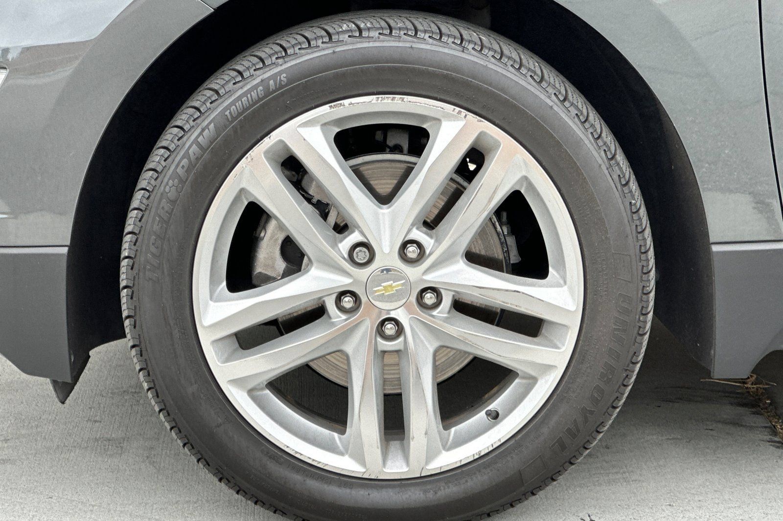 Used 2018 Chevrolet Equinox Premier AWD/4WD image 27