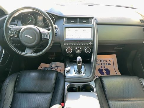 Used 2018 Jaguar E-PACE S image 15